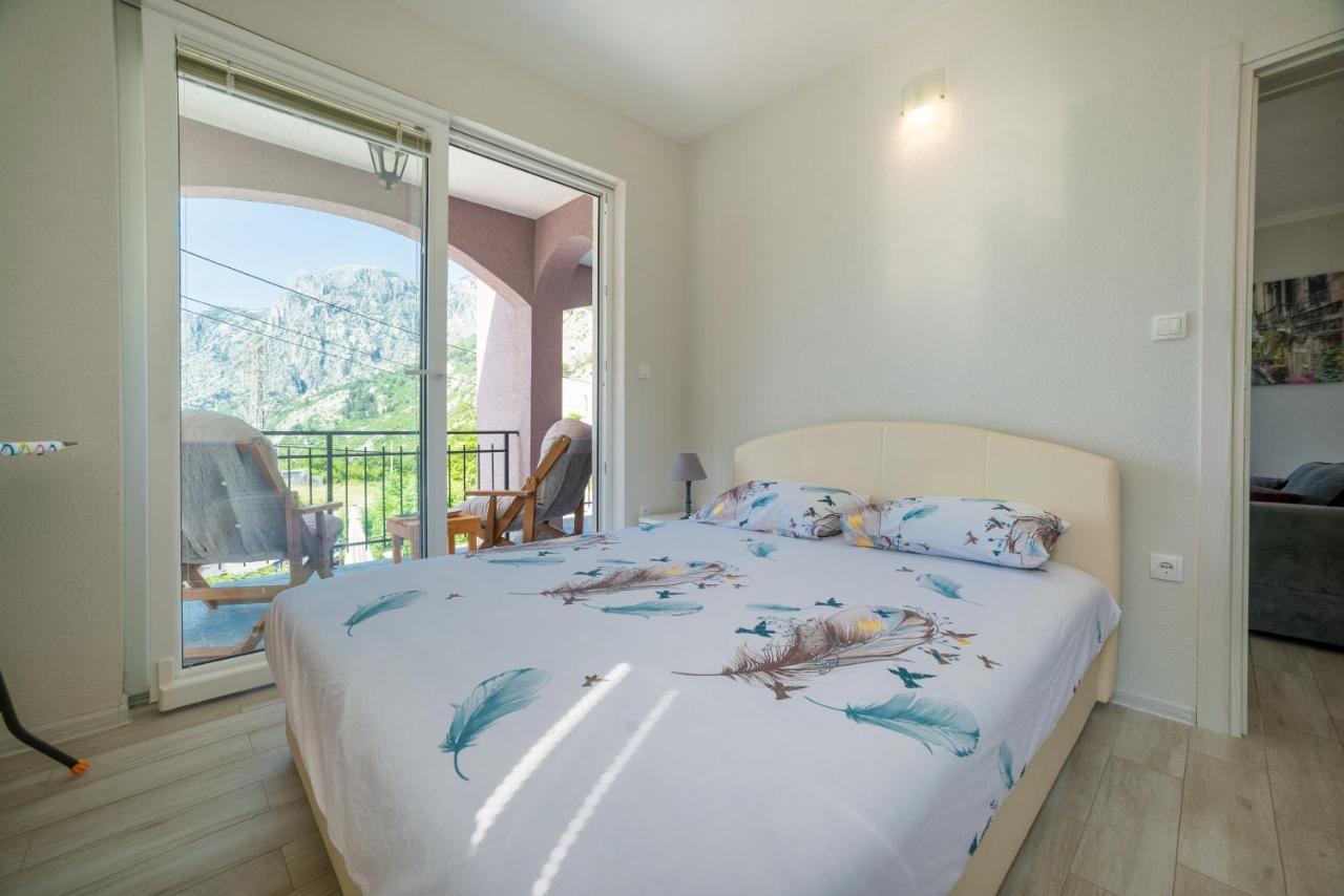 Boka Bay 2 Apartment โกตอร์ ภายนอก รูปภาพ